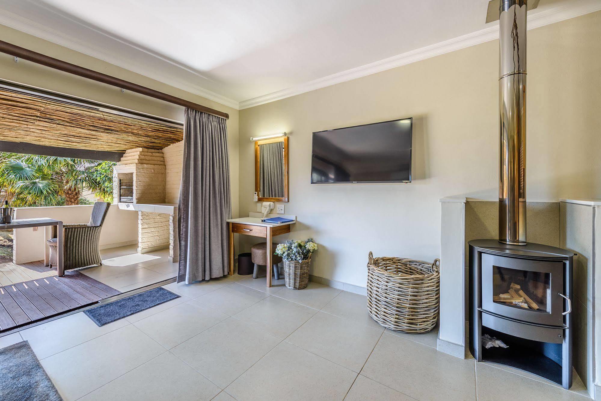 Kiara Lodge Clarens Exterior foto